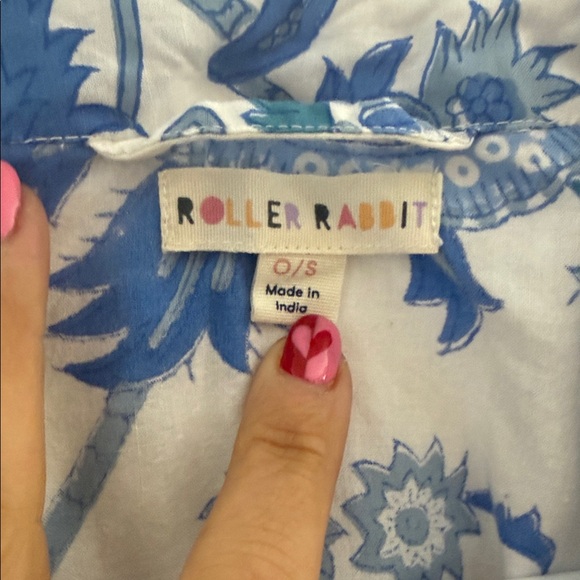 Roller Rabbit Blue and White Floral Kimono - Picture 2 of 3